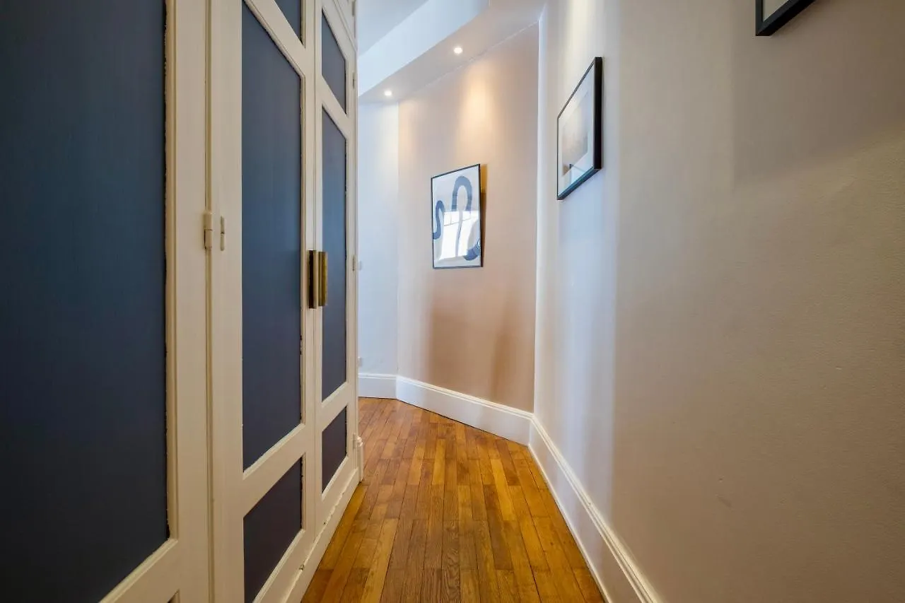 Honore Suite Boissac Lyon Apartment